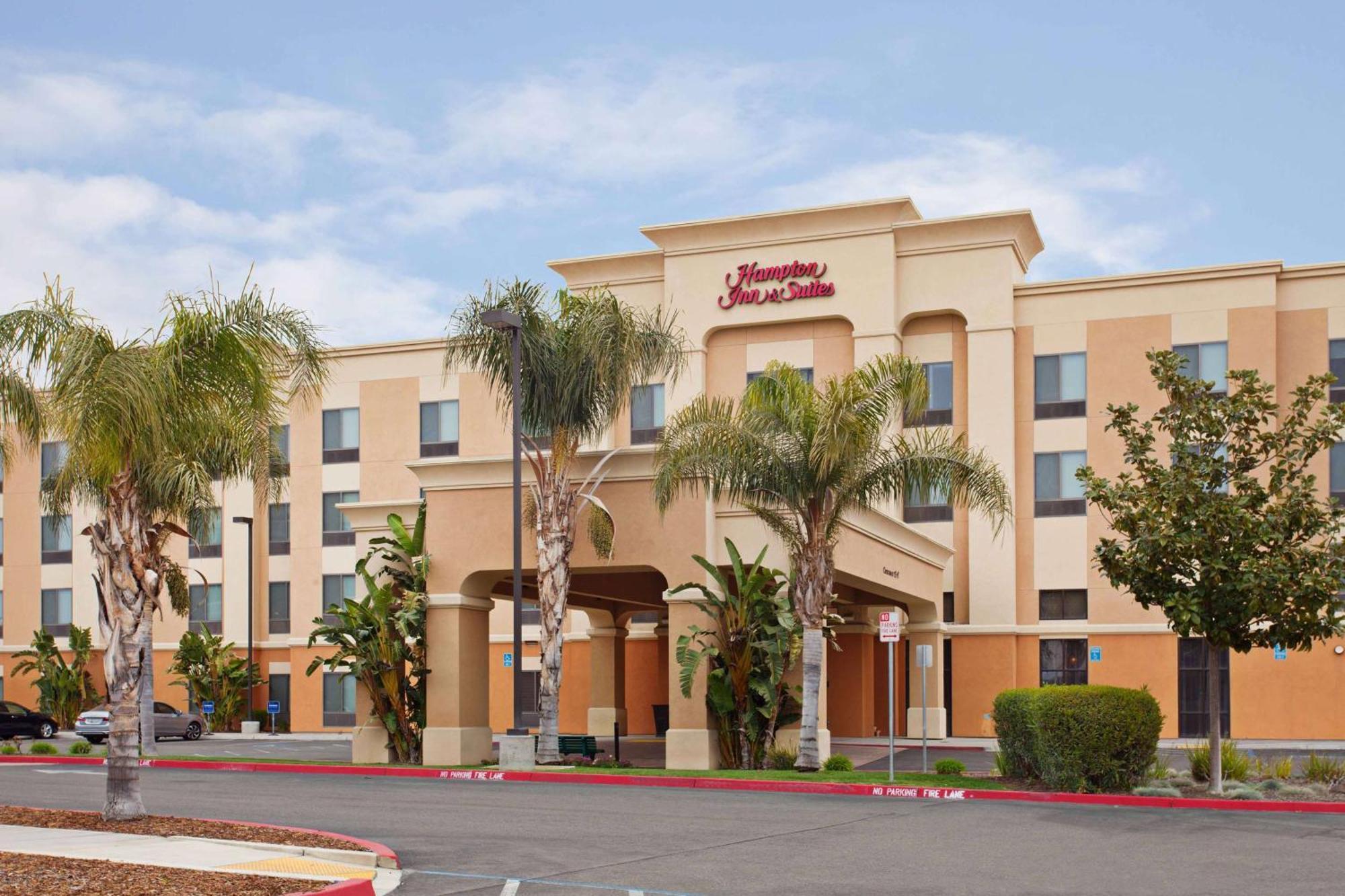 Hampton Inn & Suites Clovis Airport North Exterior photo